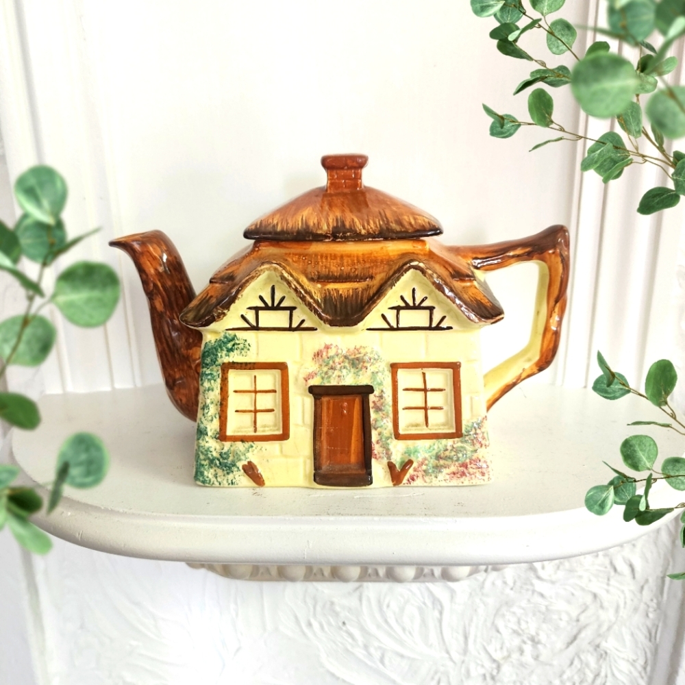 Vintage Price and Kensington Ye Olde Cottage Teapot 1950